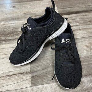 APL Athletic Techloom Phantom W Lace Up Runnings Shoes B/W Women’s Size 5.5